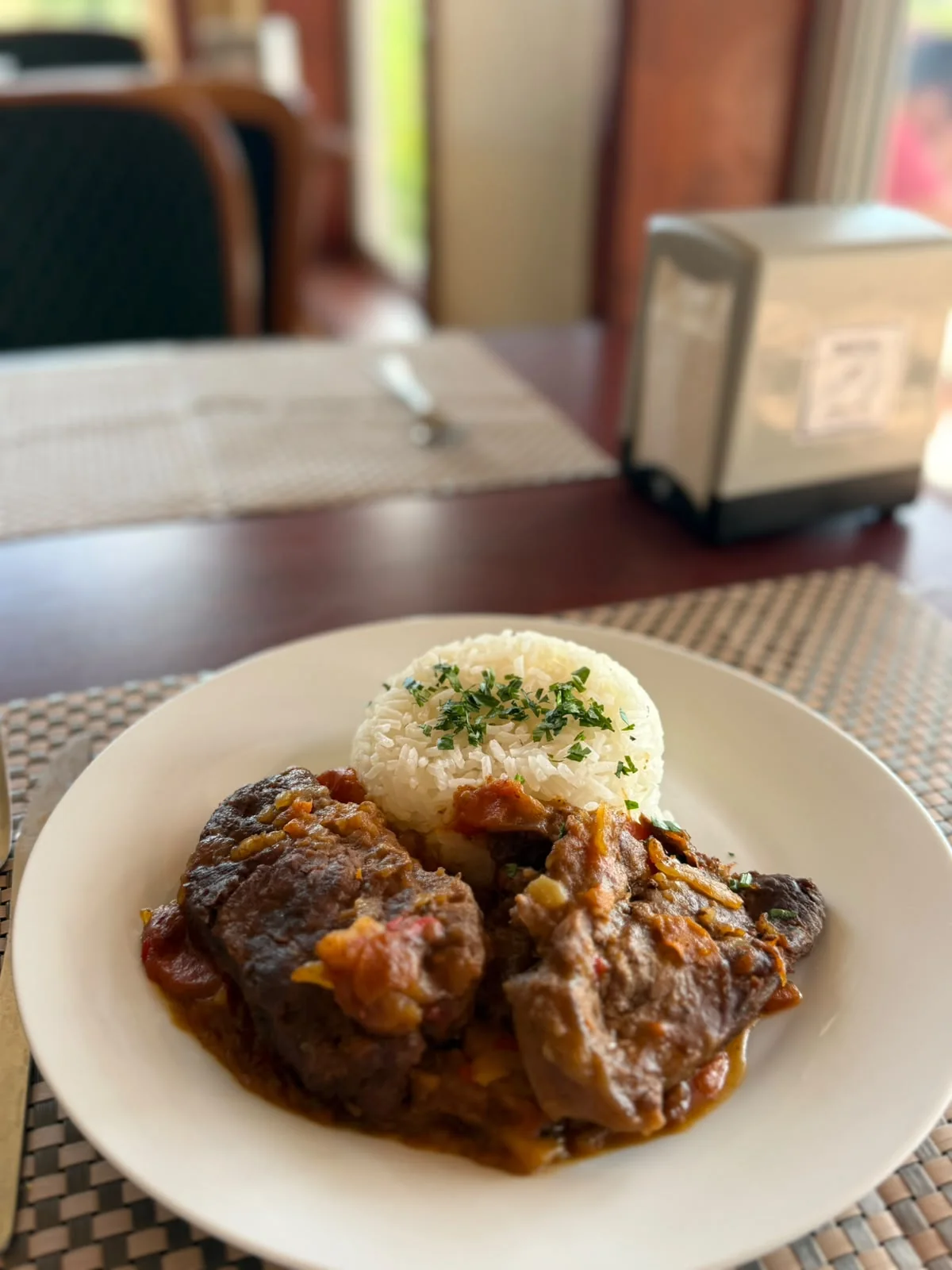 Plato principal de Cáscara Bistró